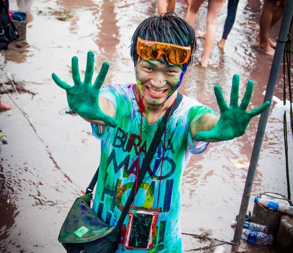 【インド人の】タイでHoli Festival（ホーリー祭）に参加してもみくちゃにされた話【バイタリティー半端ない】